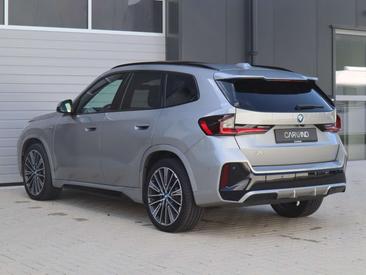 BMW IX1 XDrive30 — photo 10
