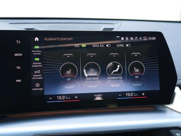 BMW IX1 XDrive30 — photo 24