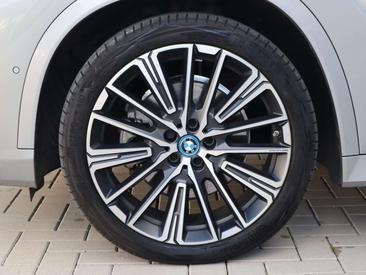 BMW IX1 XDrive30 — photo 34