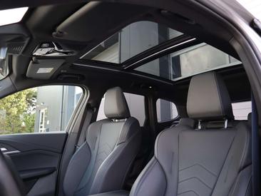 BMW IX1 XDrive30 — photo 35