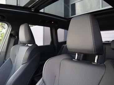 BMW IX1 XDrive30 — photo 39