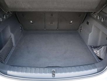 BMW IX1 XDrive30 — photo 44