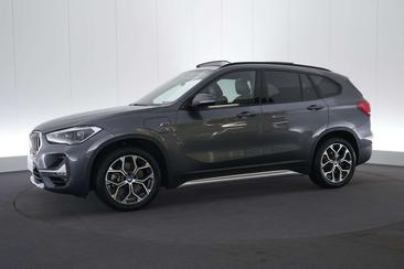 BMW X1 XDrive25e — photo 12