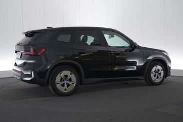 BMW IX1 XDrive30 — photo 7