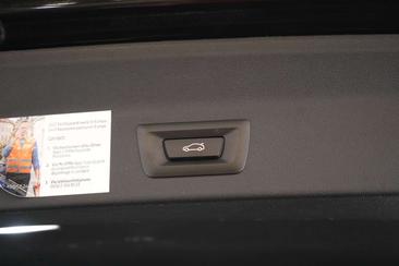 BMW iX3 — photo 19