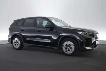 BMW IX1 XDrive30 — photo 11
