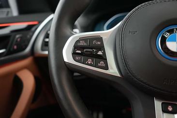 BMW iX3 — photo 24