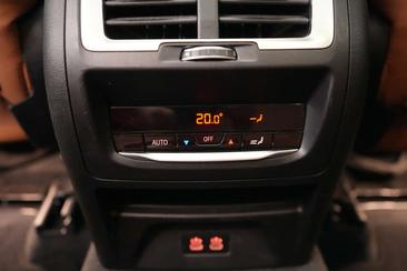 BMW iX3 — photo 25