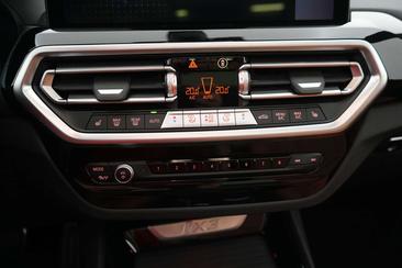 BMW iX3 — photo 26