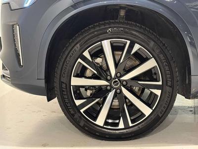 Volvo XC90 B5 AWD