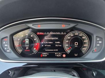 Audi S8 Berline TFSI Quattro — photo 11