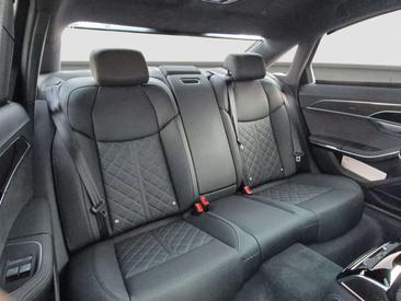 Audi S8 Berline TFSI Quattro — photo 19