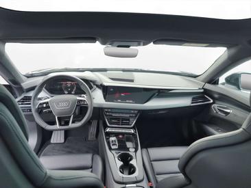 Audi E-tron GT Berline Quattro 350 KW — photo 2