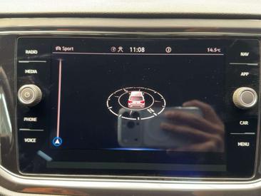 Volkswagen T-Roc 1.5 TSI — photo 13