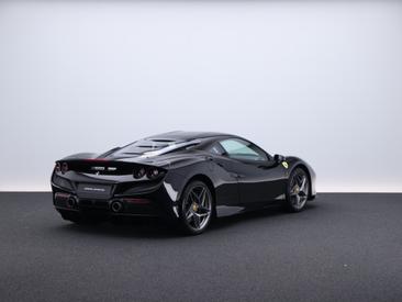 Ferrari F8 Tributo — photo 3