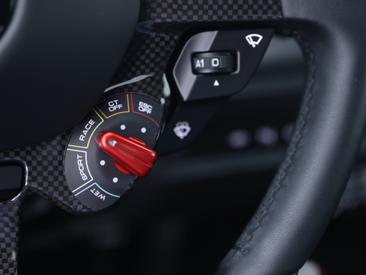 Ferrari F8 Tributo — photo 8