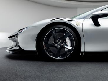 Ferrari SF90 XX Stradale — photo 37