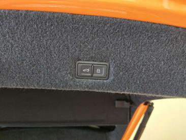 Lamborghini Urus — photo 12