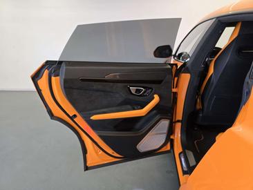 Lamborghini Urus — photo 14