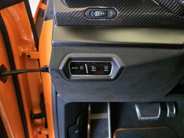 Lamborghini Urus — photo 24