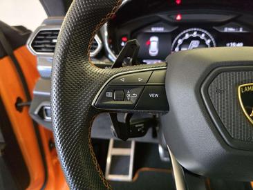 Lamborghini Urus — photo 25