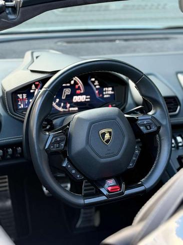 Lamborghini Huracán EVO Spyder — photo 7