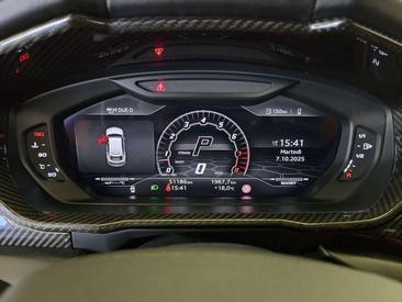 Lamborghini Urus — photo 31