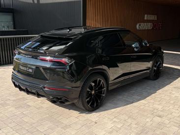 Lamborghini Urus — photo 9