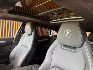 Lamborghini Urus — photo 10