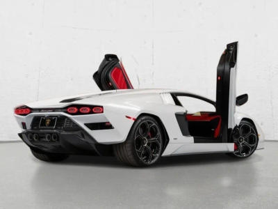 Lamborghini Few Off Countach LPI 800-4