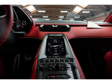 Lamborghini Few Off Countach LPI 800-4 — photo 7