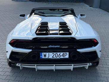 Lamborghini Huracán EVO Spyder — photo 17