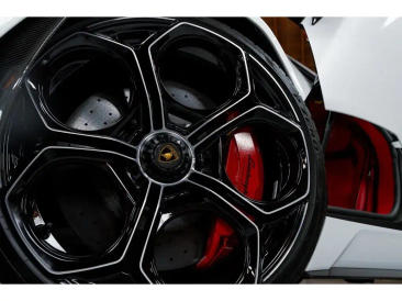 Lamborghini Few Off Countach LPI 800-4 — photo 9