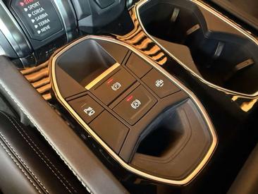 Lamborghini Urus — photo 23