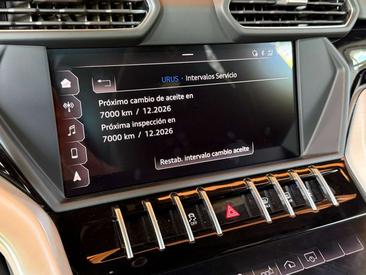 Lamborghini Urus — photo 25