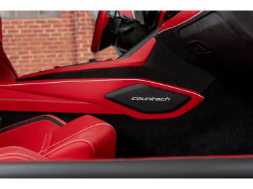 Lamborghini Few Off Countach LPI 800-4 — photo 28