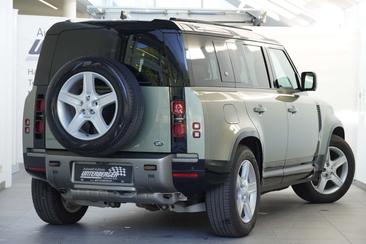 Land Rover Defender 110 P400e — photo 8