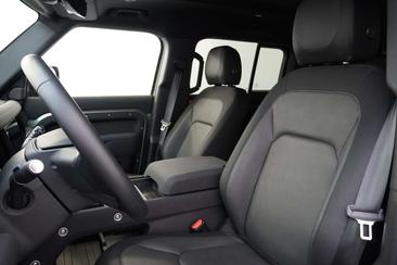 Land Rover Defender 110 P400e — photo 19
