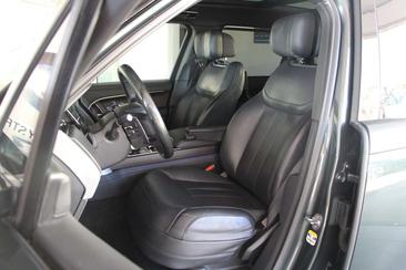 Land Rover Range Rover P460e — photo 8