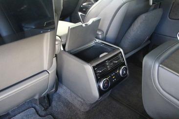 Land Rover Range Rover P460e — photo 15