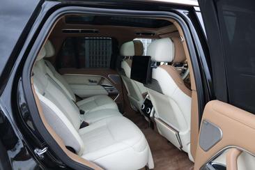 Land Rover Range Rover P550e — photo 17