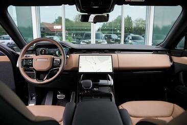 Land Rover Range Rover Sport P550e — photo 4
