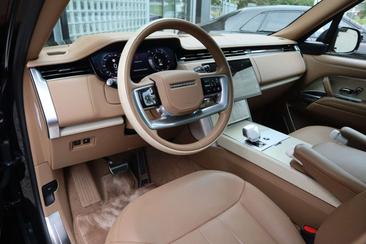 Land Rover Range Rover P550e — photo 23