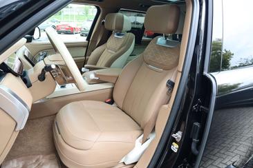 Land Rover Range Rover P550e — photo 24