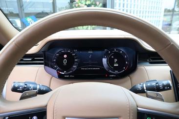 Land Rover Range Rover P550e — photo 27