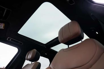 Land Rover Range Rover Sport P550e — photo 15