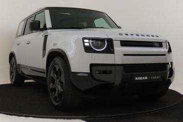 Land Rover Defender 110 P300e — photo 10