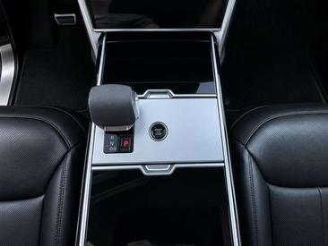Land Rover Range Rover D350 — photo 15