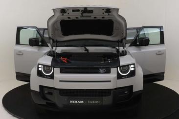 Land Rover Defender 110 P300e — photo 20