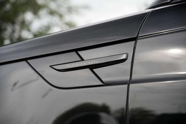 Land Rover Range Rover Sport P550e — photo 30